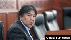 Садык Шер-Нияз.