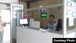 Жатакананын кире бериши.