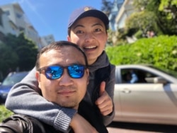 Курманжан Токтоболотова с братом.