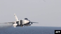 Российский бомбардировщик Су-24