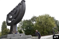 Раїса Майстренко на вшануванні пам'яті жертв розстрілів у Бабиному Яру. Київ, 23 вересня 2016 року