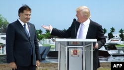 მიხეილ სააკაშვილი და დონალდ ტრამპი, 2012 წელი, საქართველო. 