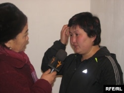 Жаркын Суран кызы абактагы Тахмина Амантаевага барып, маек куруп жаткан учуру. 2009-жылдын 19-ноябры.