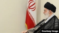 آیت الله خامنه ای رهبر جمهوری اسلامی ایران