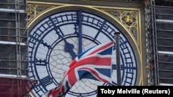 
СБУ раніше заявила про арешт у Києві колишнього військового інструктора-іноземця, його підозрюють у передачі РФ інформації, зокрема, щодо навчальних центрів