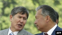 Алмазбек Атамбаев менен Курманбек Бакиев