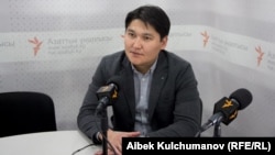 Адил Турдукулов.