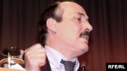 Рамазан Абдулатыйпов