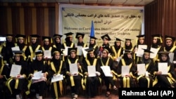 دا قابله ګانې د جمهوریت په وروستي کال فارغې شوې. اوس داسې فراغت غونډې ډېرې لږې او کمرنګه شوې دي