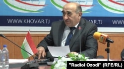 Санъат Раҳимзода.