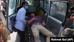 حمله کننده انتحاری در غرب کابل ، شاگردان یک کورس آموزشی را هدف قرار داد