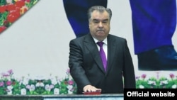 Эмомали Рахмон в Рогуне