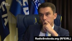 Генеральний секретар ФФУ Юрій Запісоцький каже, що про різницю у вартості обладнання «не в курсі»