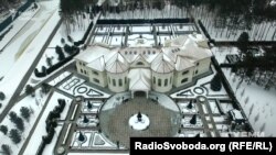 Один із маєтків, який Микола Злочевський звів на дамбі Київського водосховища