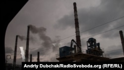 Луганська ТЕЦ (теплова електростанція) у місті Щастя, архівне фото