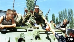 Оьрсийчоьнан эскархошна кхача луш ю дагестанхо, 1999 шо