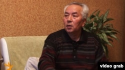 Эшмамбет Дүйшөбаев.