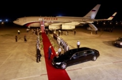 Самолет Путина по прибытии в Нью-Дели. 2018 год.