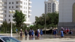 Diňle: Maryda ýokary wezipeli emeldaryň gelmegine garaşylýar we arassaçylyk işleri geçirilýär