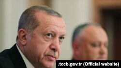 Recep Tayyip Erdogan (stânga) și Igor Dodon