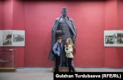 Михаил Фрунзенин эстелиги.