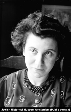 ეტი ჰილესუმი