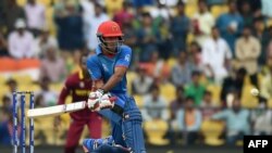 د افغانستان د کرکټ ملي لوبډلې پیاوړی توپوهونکی نجیب الله ځدراڼ