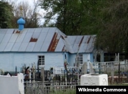 В роки радянської влади єдина діюча церква в Березані була розташована на цвинтарі, і була побудована зі звичайної хати