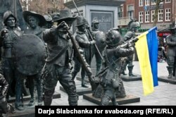 Українці закликають нідерландців сказати їм «Так». Амстердам, 3 квітня 2016 року