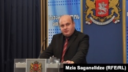 ნოდარ ხადური