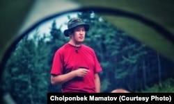 Тасмадан бир көрүнүш.