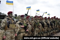 Під час вишколу військовослужбовців Десантно-штурмових військ України. Житомирщина, 21 листопада 2021 року