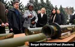 Постійна представниця США при ООН Лінда Томас-Грінфілд під час візиту до України. Київ, 8 листопада 2022 року