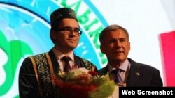 Айдар Шәйхи Татарстан президенты Рәстәм Миңнеханов белән