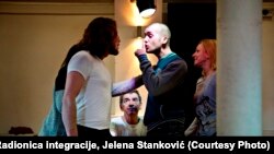 Miki Manojlović na probi, foto: Radionica integracije, Jelena Stanković