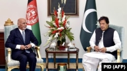 دیدار عمران خان صدراعظم پاکستان (راست) با محمد اشرف غنی رئیس جمهور افغانستان در اسلام آباد. June 27, 2019