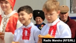 Жители Наурской празднуют Масленицу, архивное фото