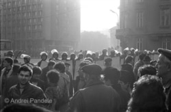 21 decembrie 1989, ora 14:00, baricade