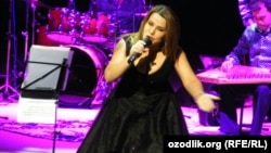 2015-жылы ырчы Юлдуз Усманова Ислам Каримовго ыр арнап, аны "падишах" деп атаган.