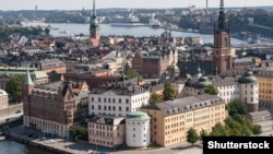 Стокгольм уточняет, что выделение средств в значительной степени обусловлено стремлением продолжить поддержку Украины, что «экзистенциально важно» для Европы.