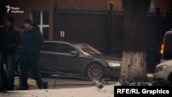 Авто Грановського виїжджає з Генпрокуратури