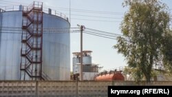 Нафтобаза в Ленінському районі Криму, архівне фото