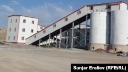 Кытайлык кен казуучу Кайди ишканасы. Чоң-Алай, Ош облусу, 17-август