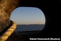 U slučaju oružanog sukoba, Iran bi mogao da blokira Ormudski moreuz (na fotografiji), što bi izazvalo potres na globalnim tržištima energenata