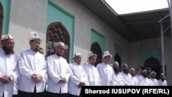 Дааватка чыккандар. Ош