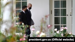 În discuția din Biroul Oval, Joe Biden a subliniat că Ucraina este încă departe de a fi pregătită pentru aderarea la NATO.