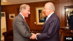 خلیل‌زاد با شاه محمود قریشی نیز دیدار کرد