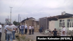 Үйлөрдү бузуу