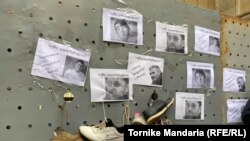 აქცია პარლამენტთან ირაკლი შოთაძის მთავარ პროკურორად არჩევის წინააღმდეგ. ოპოზიციონერები ამბობდნენ, რომ შოთაძე „ფარცხალაძის კადრი“ იყო, ამ უკანასკნელს კი გერმანიაში ფეხსაცმლის ქურდობაში ადანაშაულებდნენ