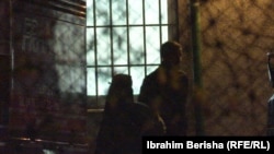 Gra dhe fëmijë të kthyer nga Siria në Kosovë, në prill të vitit 2019.